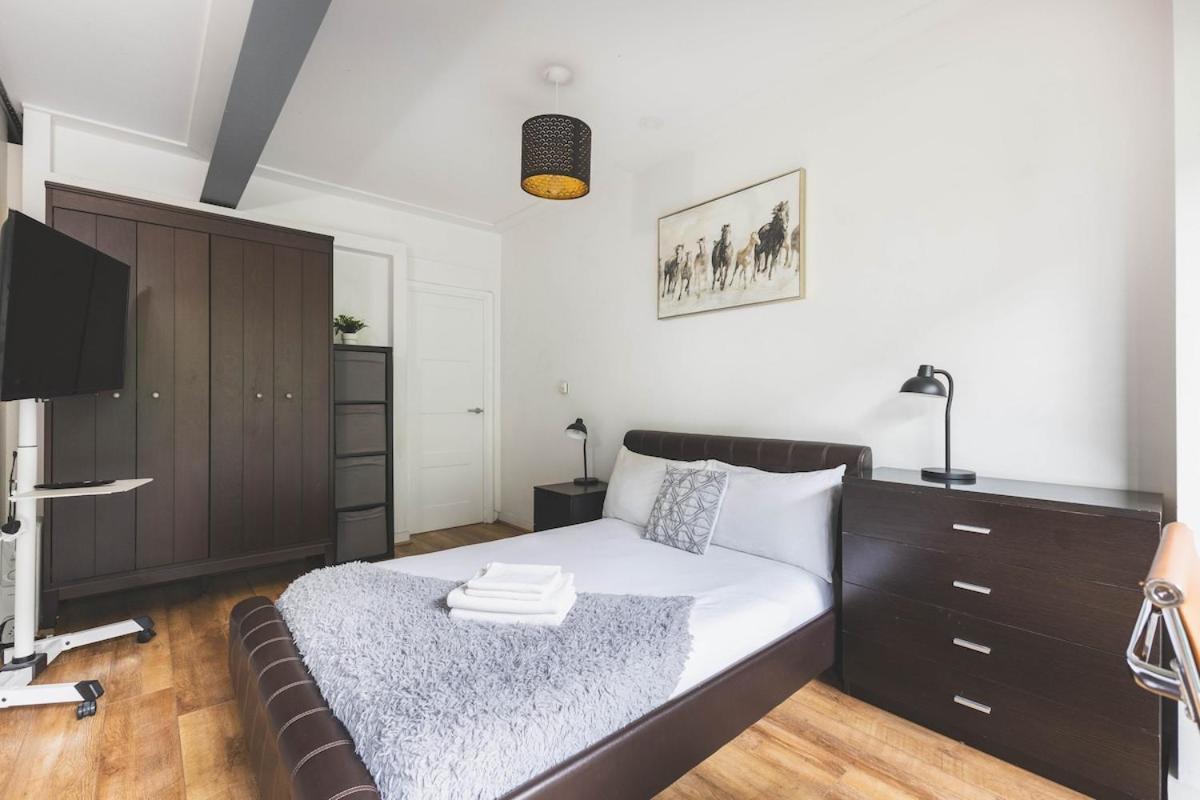 2Bed Stratford Apt With Easy Access To Central London, O2, Excel, Parking Nearby Екстер'єр фото